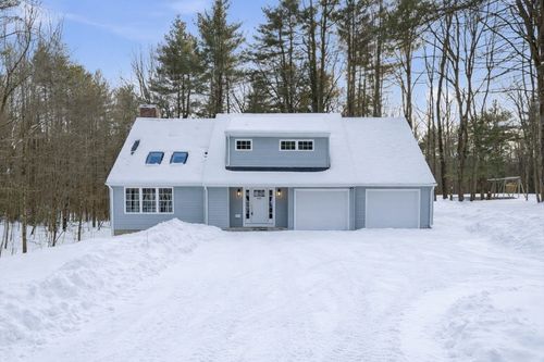 122 Jewett St, Pepperell, MA, 01463-1218 | Card Image