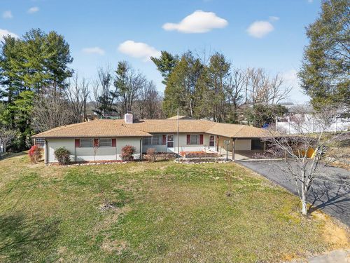 228 Sioux Rd, Bristol, VA, 24201-2934 | Card Image