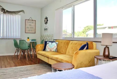 apt-2-316 Walnut St, Hollywood, FL, 33019-4611 | Card Image