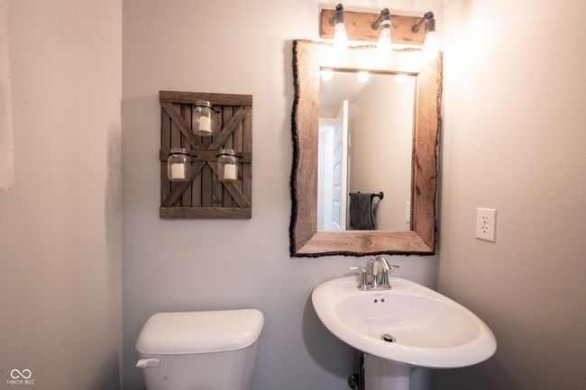 8194 Bostic Ct, Townhouse with 3 bedrooms, 4 bathrooms and null parking in Fishers IN | Image 29