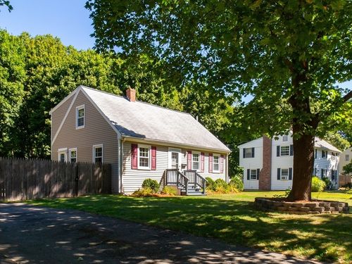 101 Wyman Rd, Abington, MA, 02351-1270 | Card Image