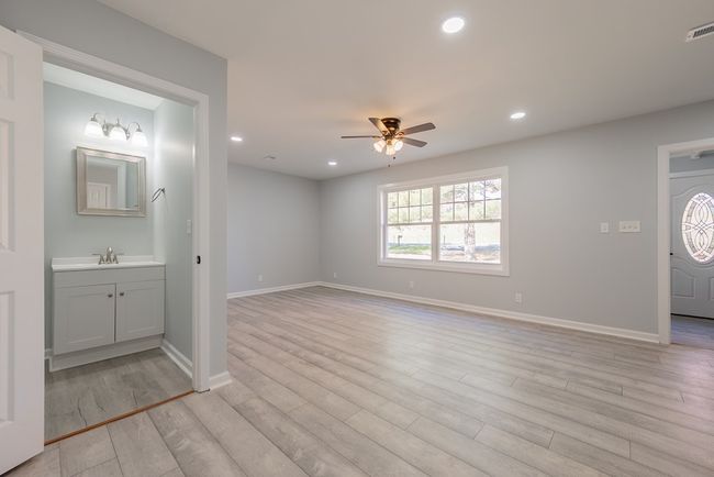 3052 Cedar Springs Rd., House other with 3 bedrooms, 4 bathrooms and 1 parking in Sugar Grove VA | Image 7