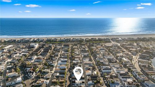 335 Walnut, Newport Beach, CA, 92663 | Card Image