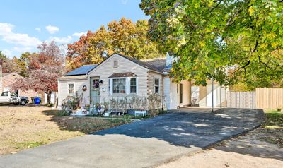 98 Old County Road, House other with 3 bedrooms, 1 bathrooms and null parking in Windsor Locks CT | Image 3