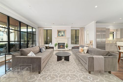 201-2221 Welch St, Houston, TX, 77019-5642 | Card Image