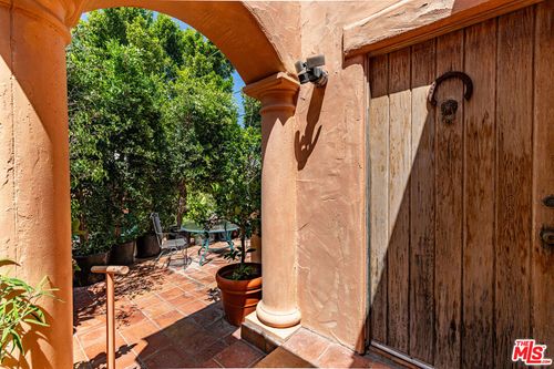guesthouse-216 S Carmelina Avenue, Los Angeles, CA, 90049 | Card Image