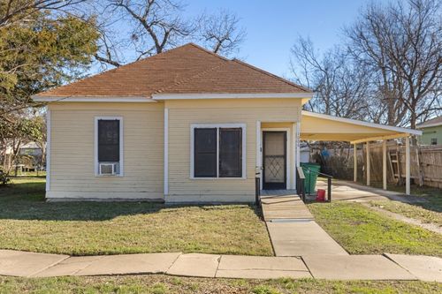1006 Porter St, Taylor, TX, 76574-3240 | Card Image