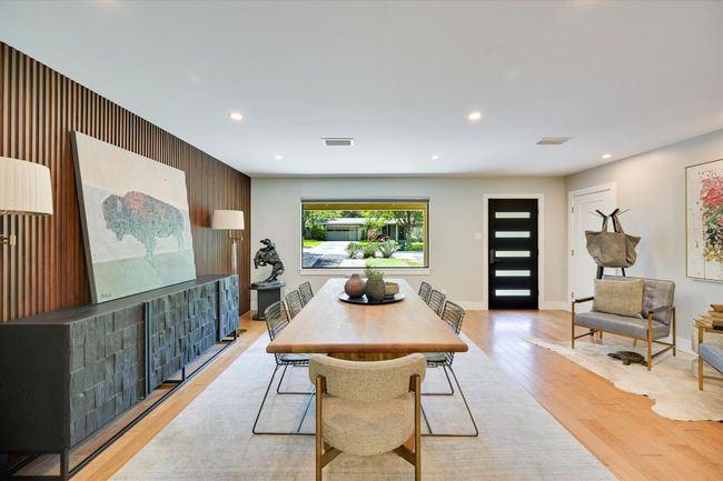 Dining Area | Image 5