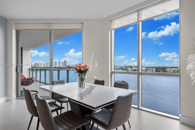 806 - 17111 Biscayne Blvd, Condo with 3 bedrooms, 3 bathrooms and null parking in North Miami Beach FL | Image 3