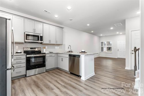 1203-5140 Tommy Ln, Stanley, NC, 28164-1047 | Card Image