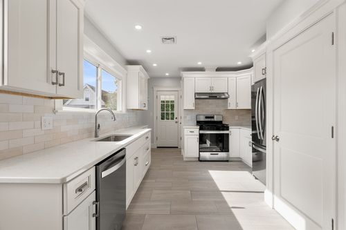 2-46 Winter St, Medford, MA, 02155-4328 | Card Image