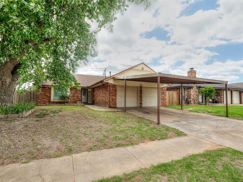 914 S Highland Dr, Mustang, OK, 73064-3518 | Card Image