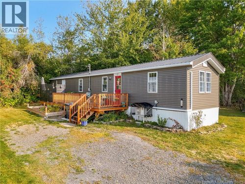 48 Douglas Cres, New Maryland, NB, E3C1Y8 | Card Image