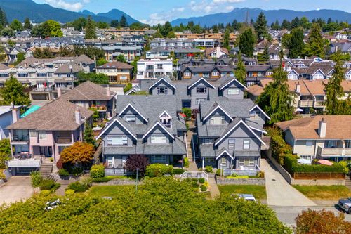 4-260 E 4th St, North Vancouver, BC, V7L1H9 | Card Image