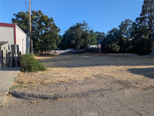 624 8th St, Paso Robles, CA, 93446-2861 | Card Image
