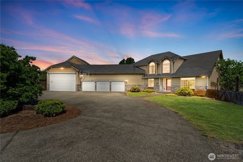 16405 86th St E, Sumner, WA, 98390-8145 | Card Image