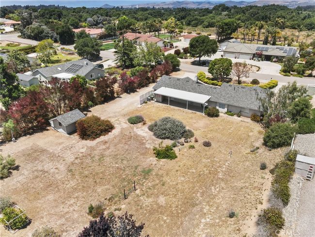425 Tejas Pl, House other with 3 bedrooms, 3 bathrooms and 3 parking in Nipomo CA | Image 33