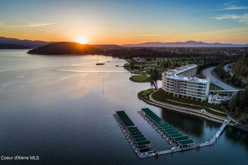 2051 S Island Green Dr, Coeur D Alene, ID, 83814-5668 | Card Image