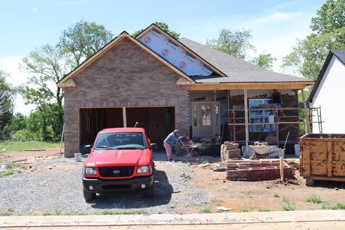 734 Southern Pine Trl, Clarksville, TN, 37043-2735 | Card Image
