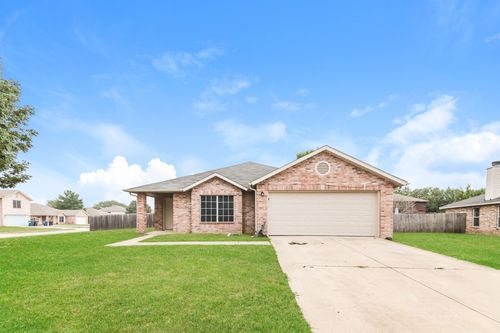 2800 Chisholm Trl, Corinth, TX, 76210-6451 | Card Image