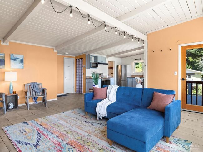 71 E Mountain Dr, House other with 2 bedrooms, 2 bathrooms and 1 parking in Grapeview WA | Image 9