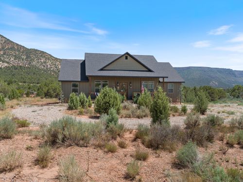 3014 E Badger Way, New Harmony, UT, 84757-5177 | Card Image