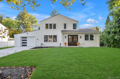 66 Peachtree Ln, Roslyn Heights, NY, 11577-2416 | Card Image