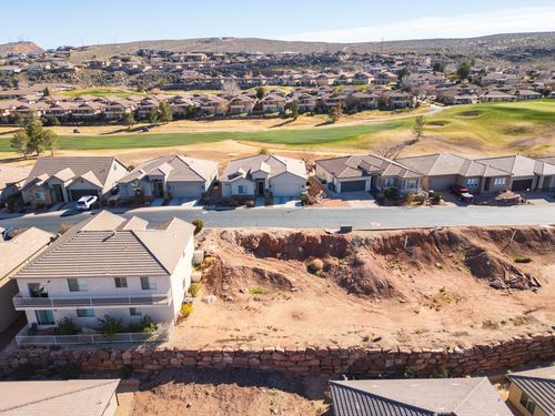 unit-11-2261 S Tonaquint Dr, St. George, UT, 84770-8749 | Card Image