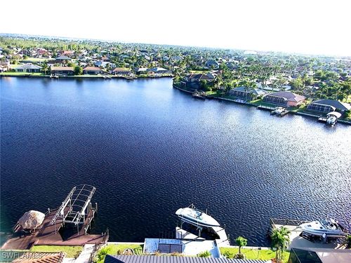1944 Four Mile Cove Pkwy, CAPE CORAL, FL, 33990-2407 | Card Image