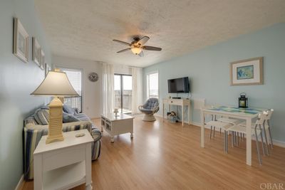 117 Sea Colony Drive, Condo with 1 bedrooms, 2 bathrooms and null parking in Duck NC | Image 2