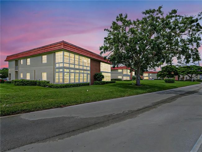 APT-201 - 57 Woodland Dr, House attached with 2 bedrooms, 2 bathrooms and null parking in VERO BEACH FL | Image 33