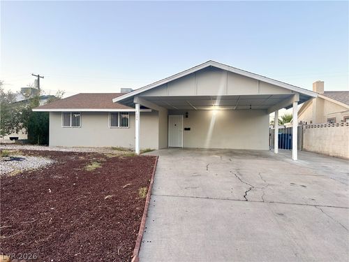 4694 Dennis Way, Las Vegas, NV, 89121-6906 | Card Image