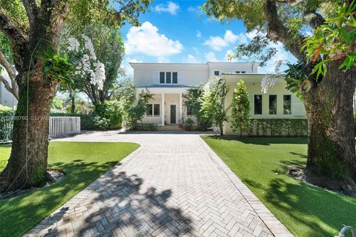 4100 Hardie Ave, Coconut Grove, FL, 33133-6346 | Card Image