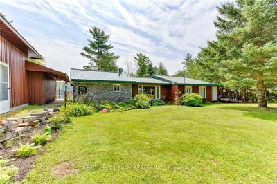 53 Downing Lane, House other with 3 bedrooms, 2 bathrooms and 4 parking in Calabogie ON | Image 3