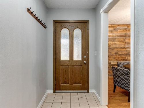 3308 Rolling Ln, Midwest City, OK, 73110-1331 | Card Image