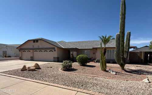8960 W Rose Ln, Glendale, AZ, 85305-2456 | Card Image