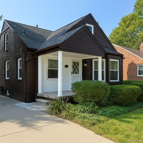 1591 Catalpa Dr, Berkley, MI, 48072-2031 | Card Image