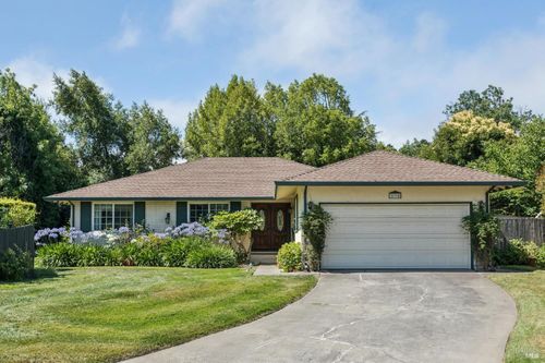 230 Flint Court, Sonoma, CA, 95476 | Card Image