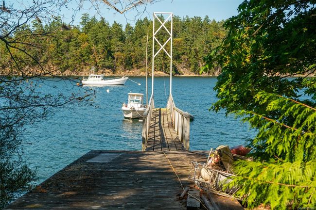 207 Welbury Dr, House other with 3 bedrooms, 2 bathrooms and 10 parking in Salt Spring Island BC | Image 18