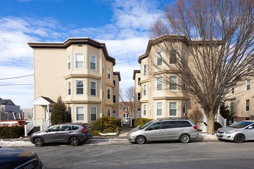 35-29-35 Sagamore St, Lynn, MA, 01902-3360 | Card Image