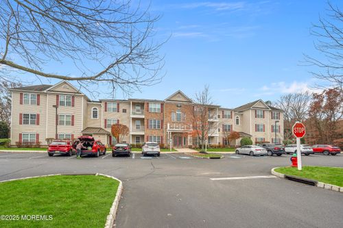 632 Sophee Ln, Lakewood, NJ, 08701-6201 | Card Image