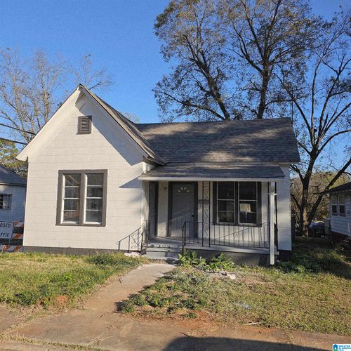 3815 Banks St, BRIGHTON, AL, 35020-2304 | Card Image