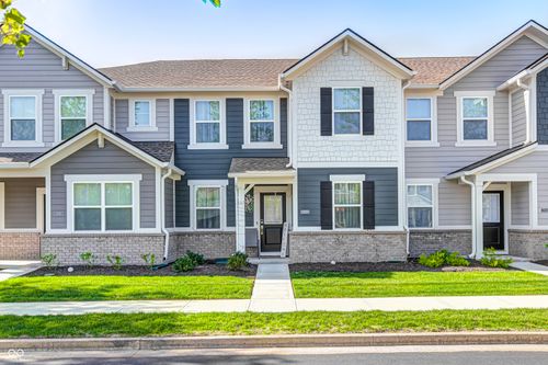7239 Governors Row, Avon, IN, 46123-9315 | Card Image