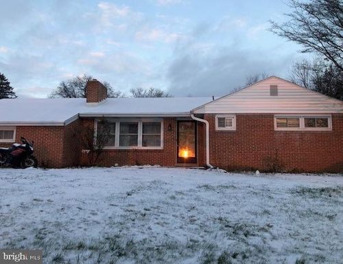 301 Mount Allen Dr, MECHANICSBURG, PA, 17055-6108 | Card Image