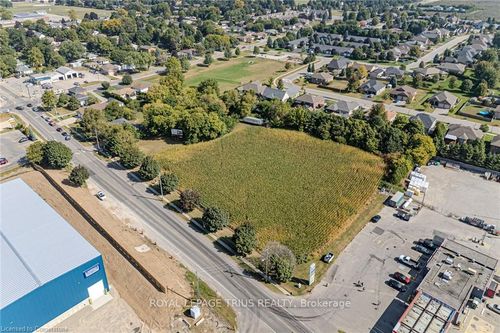 822 Regional Rd, Waterford, ON, N0E1Y0 | Card Image