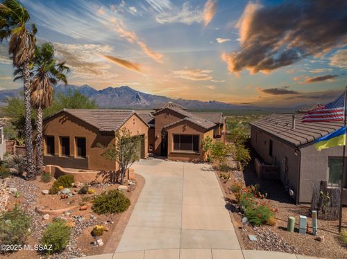 1661 W Acacia Bluffs Dr, Green Valley, AZ, 85622-8083 | Card Image