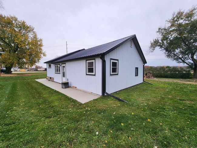 27998 Us Hwy 14 E, Home with 3 bedrooms, 1 bathrooms and null parking in RICHLAND CENTER WI | Image 6