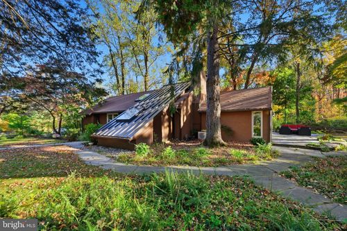 1895 Aquetong Rd, NEW HOPE, PA, 18938-1140 | Card Image