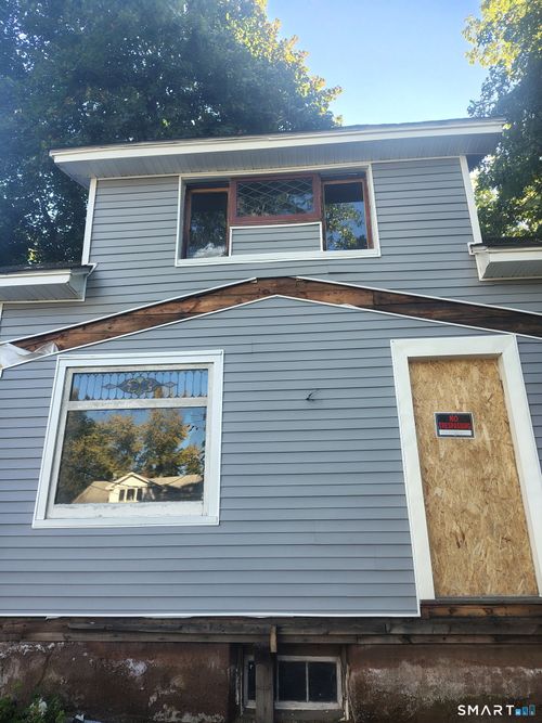 607 Broadview Ter, Hartford, CT, 06106-4007 | Card Image