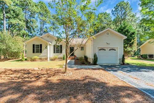 145 Laurel Oak Ln, Pinebluff, NC, 28373-8020 | Card Image